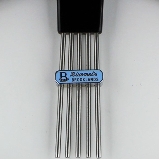 Steering wheel 5 hole separator with Bluemel badge